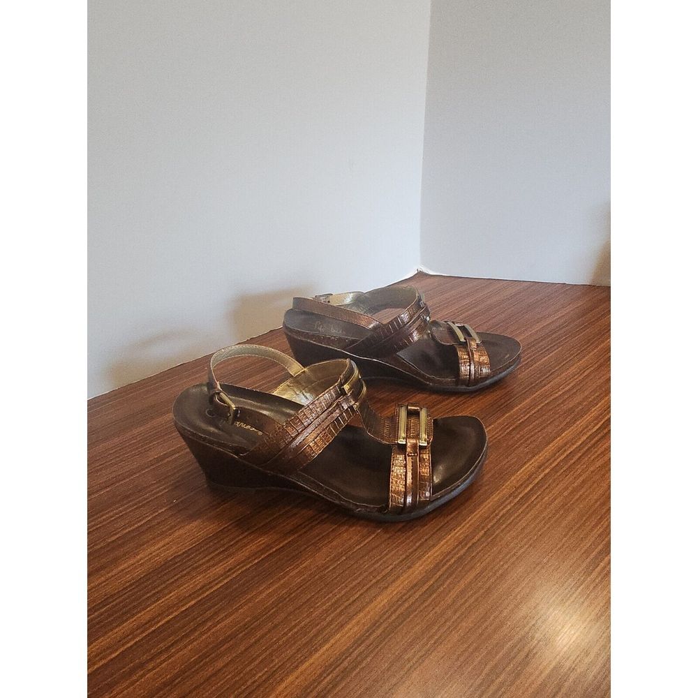 Life Stride Womens‎ Metallic Bronze Sandals with Wedge Heel 8.5M - Picture 3 of 5